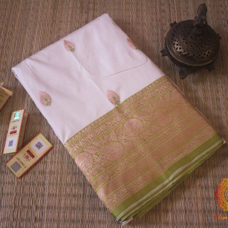 White Green Banarasi Handloom Pure Katan Silk Saree