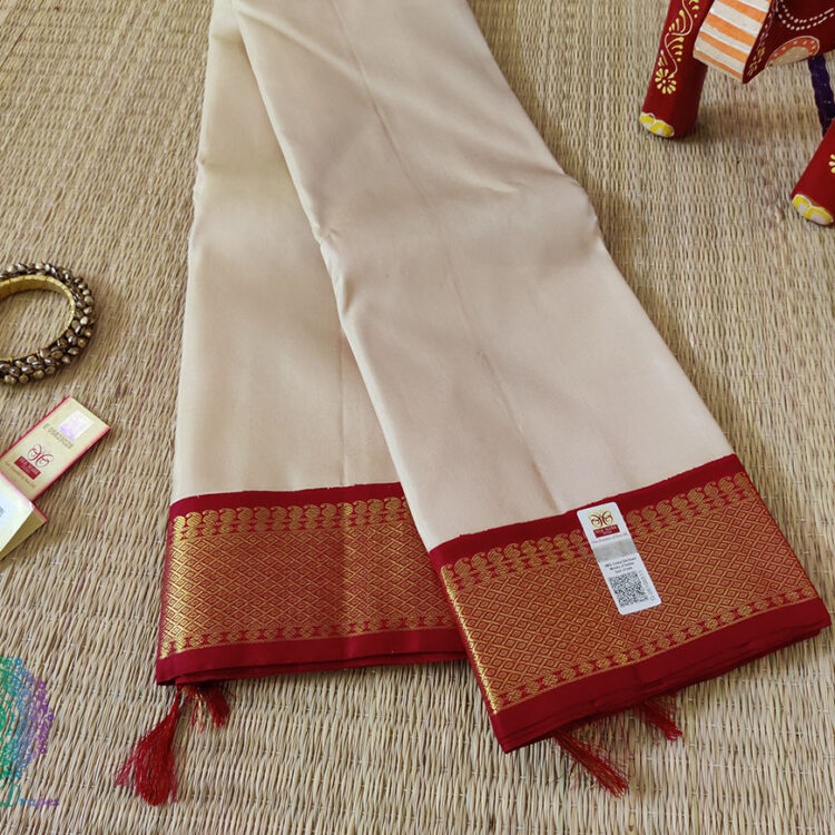 Off White Pure Kanjivaram Silk Handloom Saree
