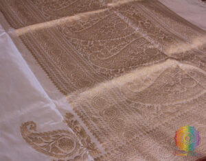 White Banarasi Handloom Pure Katan Silk Konia Saree